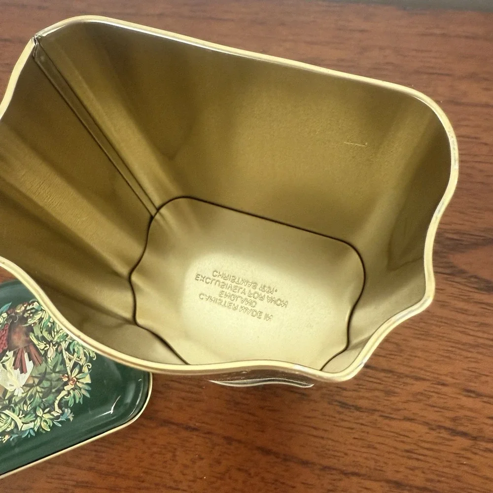 AVON Christmas Tin Canister empty Made in England 1981 Green Christmas Scene VTG
